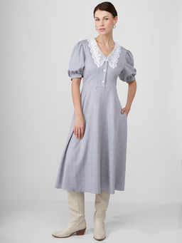 Платье с кружевным воротником OD-888-2 св.серый