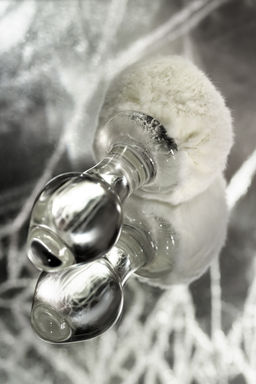 Анальная втулка Sexus Glass, с белым хвостиком, стекло, прозрачная, 14 см, 4 см