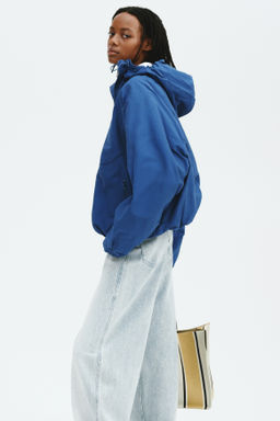 Chaqueta cortavientos con capucha - H&m фото 5