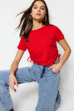 K?rm?z? 100% Pamuk Buzgu Detayl? Basic Bisiklet Yaka Orme T-Shirt TWOSS21TS0131