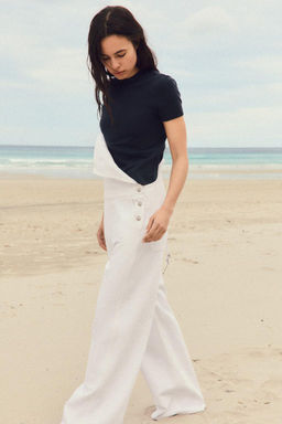 T-SHIRT WITH BACK SEAM - Zara фото 19