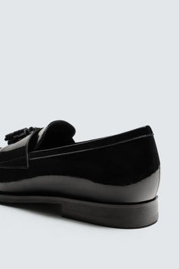 PATENT TASSEL LOAFERS - Zara фото 6