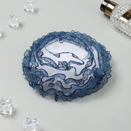 Цена за 6 шт. Бант для волос на резинке «Школьница», волна кружева контраст, d=15 см, сине-белый