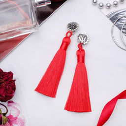 Клипсы для ушей QF «Кисти», цвет ярко-красный, L кисти 7 см