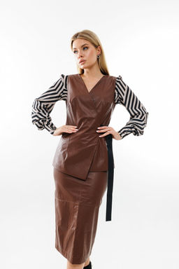 Жилет AmberA 1063-1 шоколад