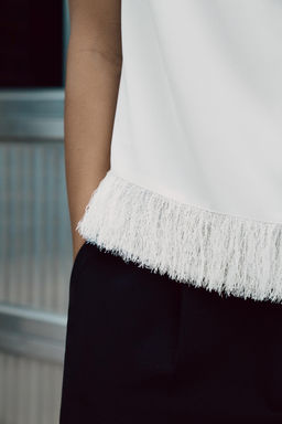 TOP WITH SHOULDER PADS AND FRINGING - Zara фото 12