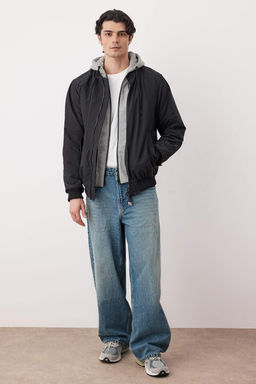 Siyah Regular Fit Orme Kapusonlu Unisex K?sl?k Mont TMNAW26MO00015