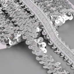 Тесьма декоративная с пайетками, на резинке, 2 см, 9 ± 0.5 м, цвет серебряный