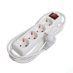 Удлинитель Luazon Lighting, 4 розетки, 3 м, 10 А, 2200 Вт, 3×1.5 мм2, с заземлением, с выключателем, белый