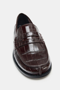 EMBOSSED LEATHER LOAFERS - Zara фото 12