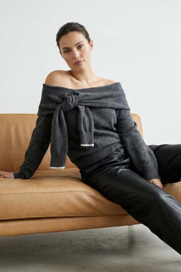 Antrasit Yumusak Dokulu Madonna Yaka Baglamal? Triko Kazak TWOAW26KZ00294 - Trendyolmilla фото 2