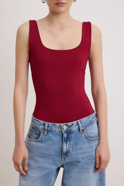 TRENDYOLMILLA Beyaz Fitted/Vucuda Oturan S?rt? Detayl? Kare Yaka C?tc?tl? Esnek Orme Body TWOSS24BD00026 фото 33