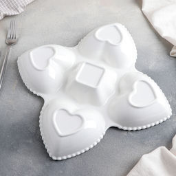 Менажница «Сердца», 5 секций, 25×5 см, керамика, белая