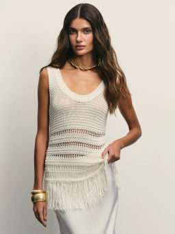 Топ ажурной вязки с бахромой / Zarina