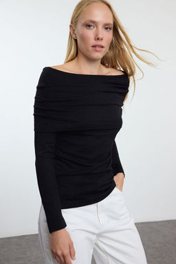 TRENDYOLMILLA Ekru Premium Iplik/Ozel Iplik Carmen Yaka Triko Kazak TWOAW25KZ00157
