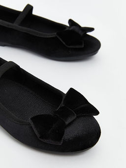 Fiyonk Detayl? K?z ?ocuk Babet