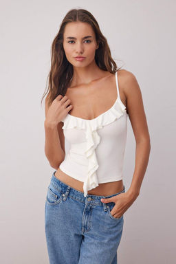 Ekru Ask?l? F?rf?rl? Fitted/Vucuda Oturan Orme Bluz TWOSS25BZ00601