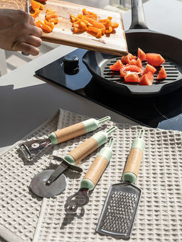 Терка 11x5,5 мятный нержавеющая сталь, бук, ТПР - Denastia фото 8