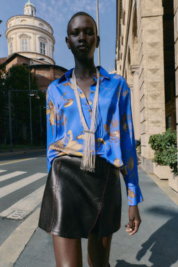 FLORAL PRINT SATIN SHIRT