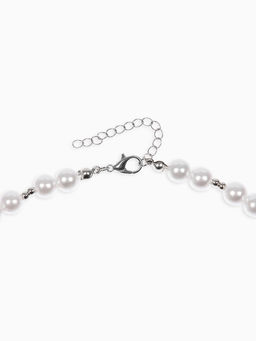 Кулон на жемчужных бусах "Вишня", цвет белый в серебре