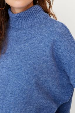 Mavi Genis Kal?p Yumusak Dokulu Triko Kazak TWOAW23KZ00469