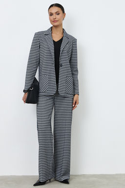 71304у Брюки и жакет