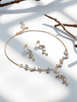 Набор 2 предмета: серьги, колье Изумление цветение, цвет белый в золоте, 42 см