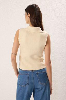 TRENDYOLMILLA Tas Polo Yaka Yelek TWOSS25YE00067  фото 4
