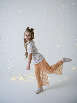 Легинсы для девочки цветы, персик - Lesi kids фото 11