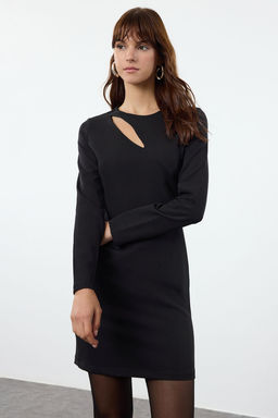 Siyah Vucudu Saran Pencere Detayl? Mini Dokuma Elbise TWOAW25EL00164 - Trendyolmilla фото 2