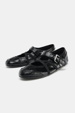 BAILARINA EFECTO ACHAROLADO HEBILLAS / Negro - Zara фото 4