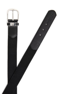 Мальчик с черным поясом