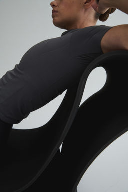 Camiseta de deporte Seamless Slim Fit con DryMove - H&m фото 8