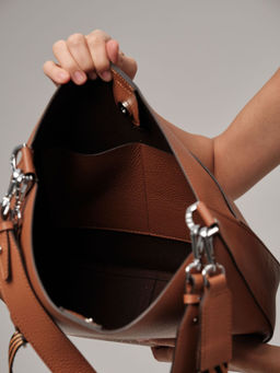 Сумка кожаная на плечо Azaro 30868 коричневый