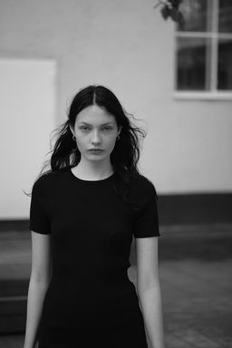 Vestido ajustado en punto de canale