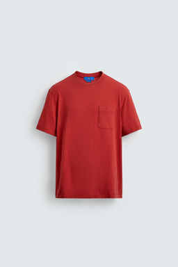 CAMISETA BOLSILLO AARON LEVINE X ZARA / Rojo