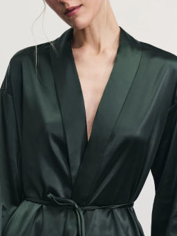 Атласное кимоно с поясом / Zarina  фото 6