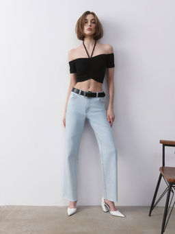 CONTE Укороченный топ в рубчик с отрытыми плечами и сборкой LD 2632 black