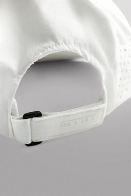 GORRA T?CNICA TRAINING / Blanco