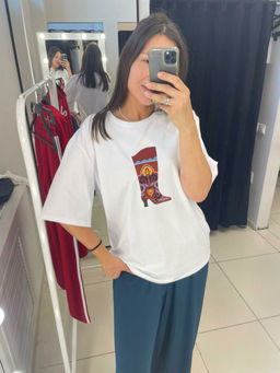 256 Оверсайз футболка с принтом Сапожок, белый - Knitka wear фото 5