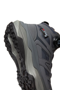 Кроссовки повседневные утепленные Серый