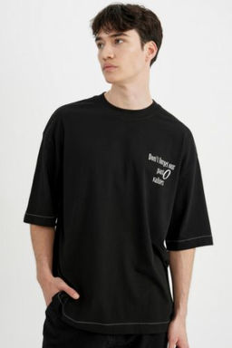 Loose Fit Bisiklet Yaka S?rt Bask?l? K?sa Kollu Tisort