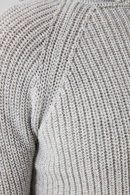 Gri Regular Yunlu Kapusonlu Duz Triko Kazak TMNAW21KZ0399