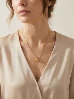 Кулон на цепочке