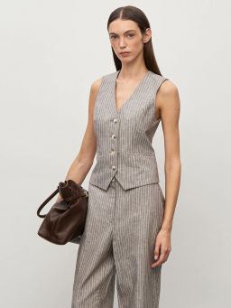 ЕМКА / Жилет приталенного кроя