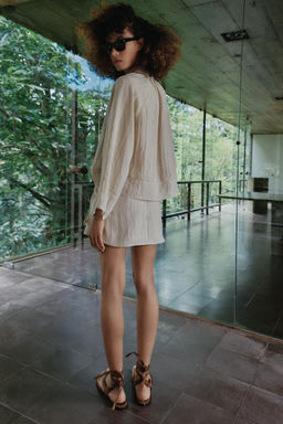 FALDA PANTAL?N NUDO PUNTILLA / Beige claro - Zara фото 4