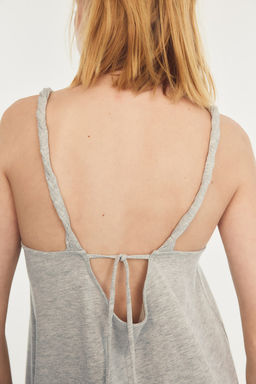 Vestido de punto con tirantes girados - H&m фото 4