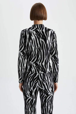 Приталенная полуводолазка с зебровым узором и длинными рукавами - Defacto фото 5