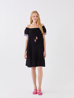 Kay?k Yaka P?sk?l Detayl? Kad?n Plaj Elbisesi