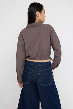 Teen Kahverengi Ekoseli Yanlardan Buzgulu Hafif Crop Gomlek TWOAW26GO00038